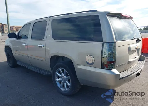 2008 Chevrolet Suburban 1500 Ls z USA, uszkodzony, nr VIN 1GNFC16J28J230577